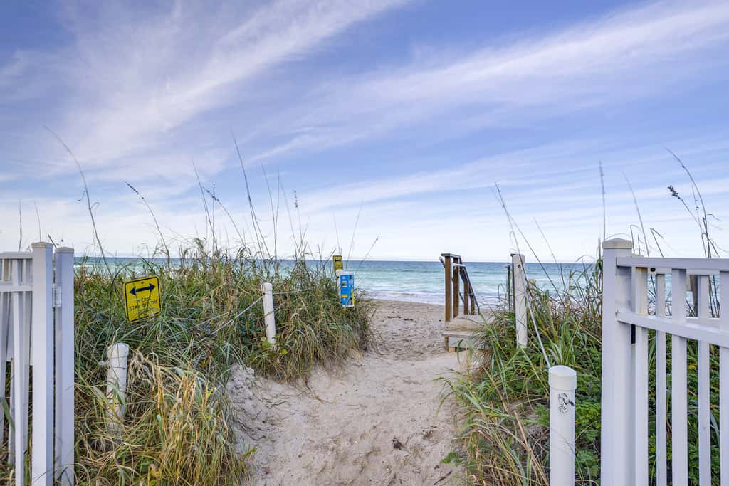 Waterfront Resort Home! Extended Jensen Beach Stay
