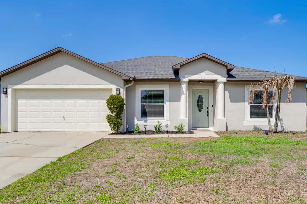 Jump into Fall at this cozy gem w/ Private Pool!
