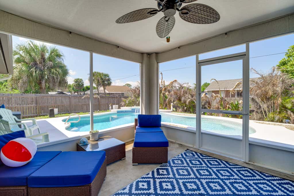 Jump into Fall at this cozy gem w/ Private Pool!