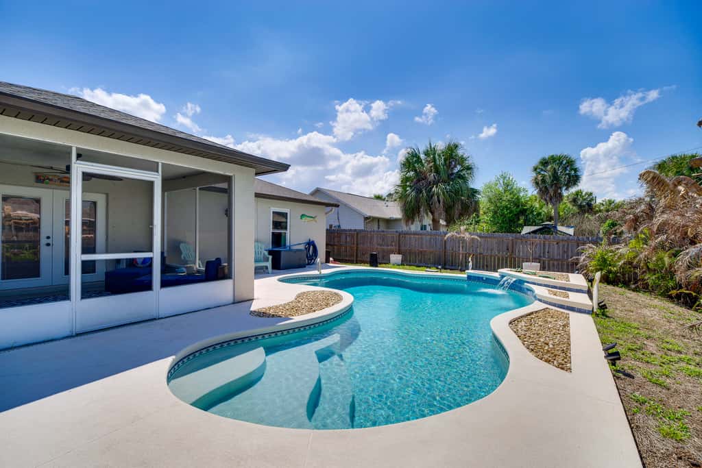 Jump into Fall at this cozy gem w/ Private Pool!
