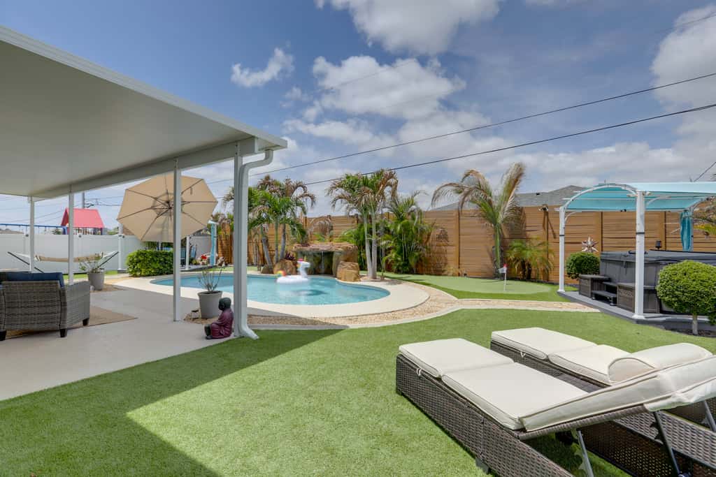 Swim, Golf, Grill & Chill! Port St Lucie Getaway