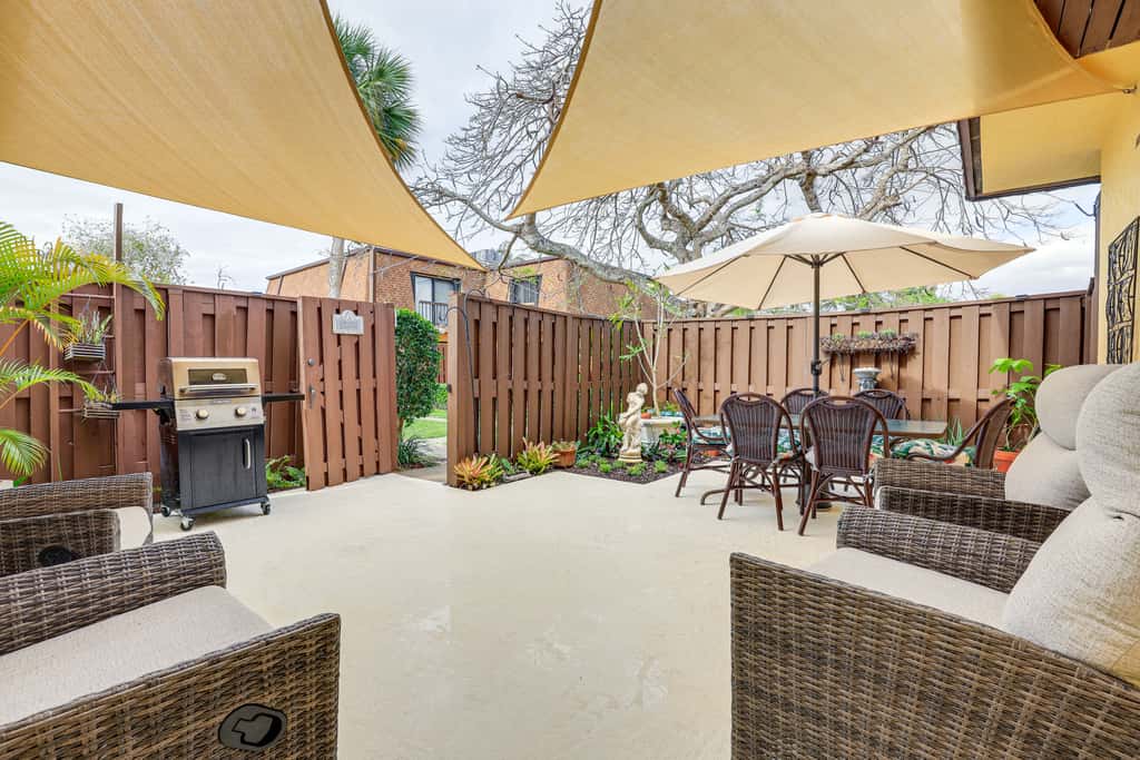 4 Mi to Beach! Jupiter Retreat w/ Pool Access