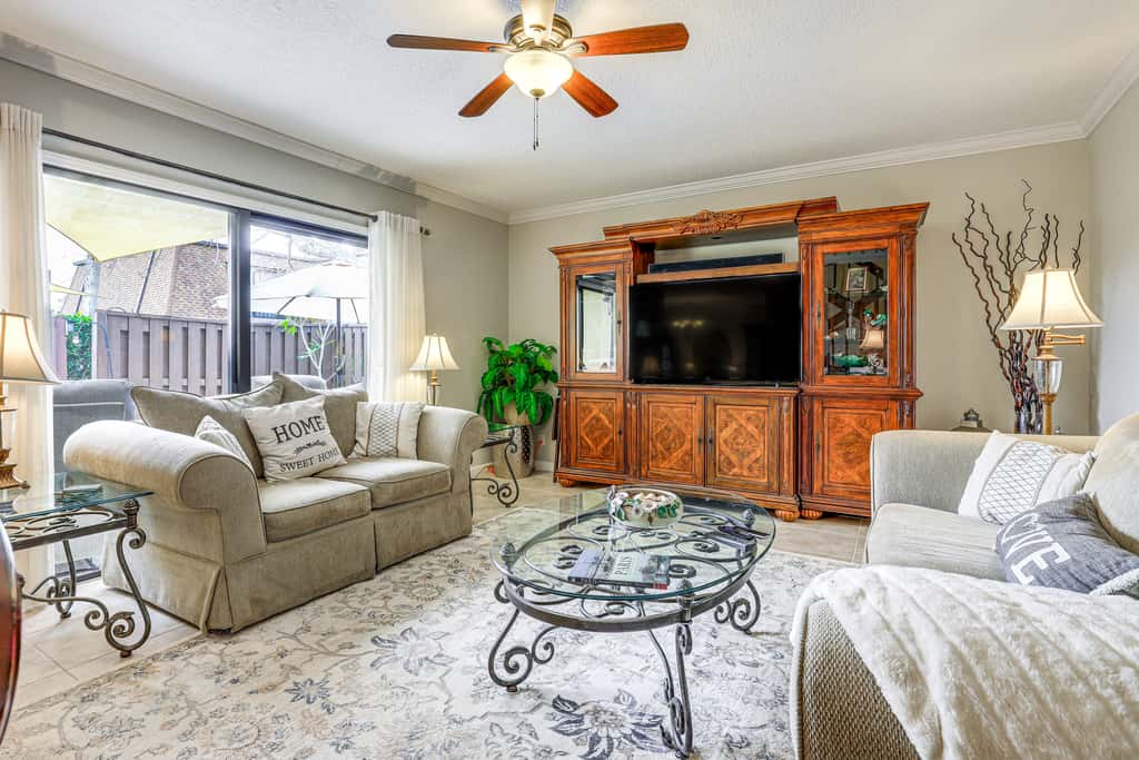 4 Mi to Beach! Jupiter Retreat w/ Pool Access