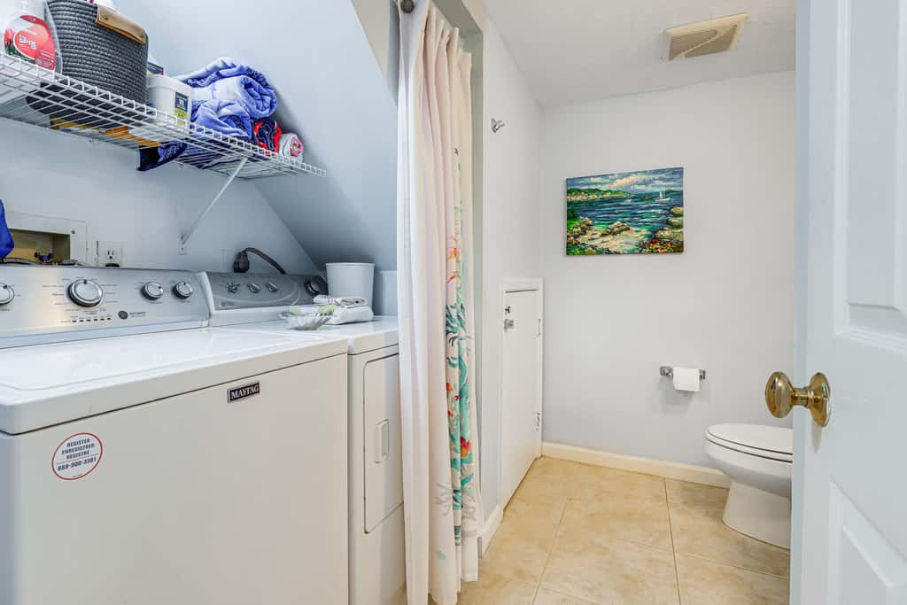 4 Mi to Beach! Jupiter Retreat w/ Pool Access