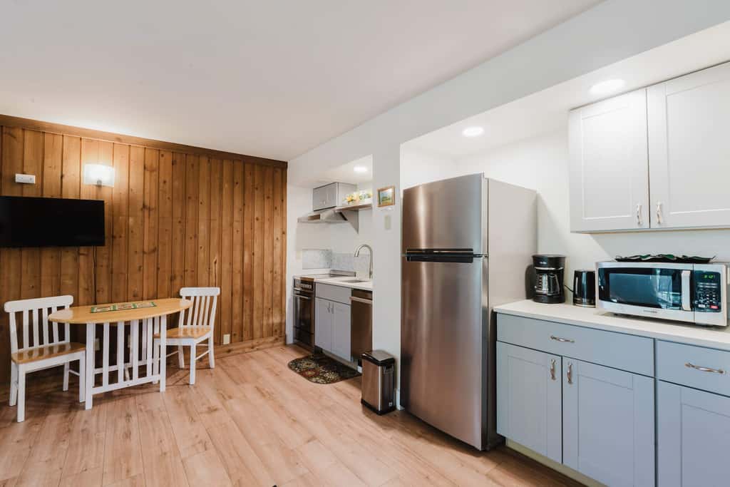 1BR Condo w/Game Room, Pool & Hot Tub
