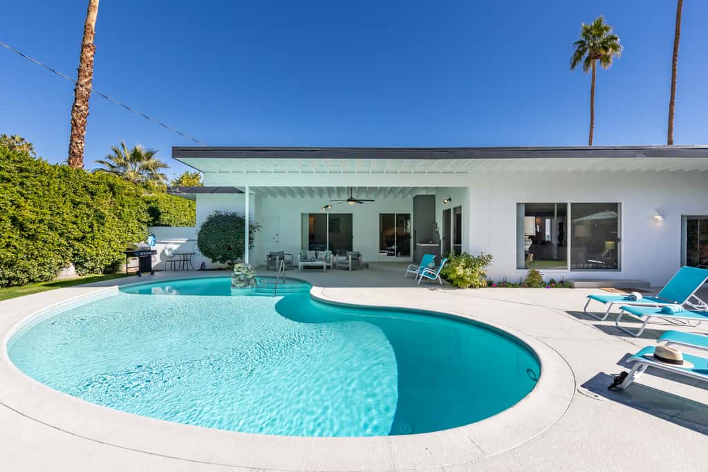 Chi Chi House