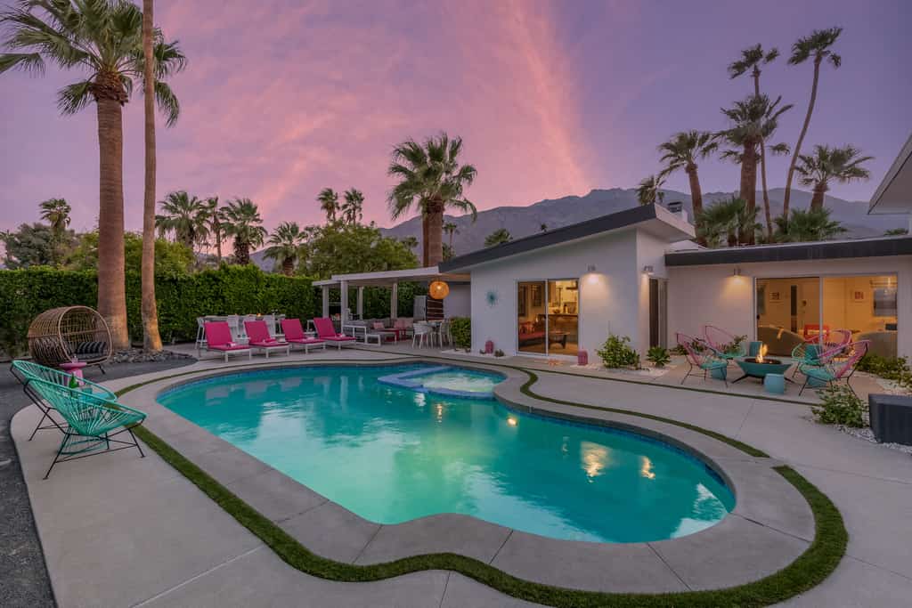 Fiesta in the Sun - Luxe Palm Springs Oasis