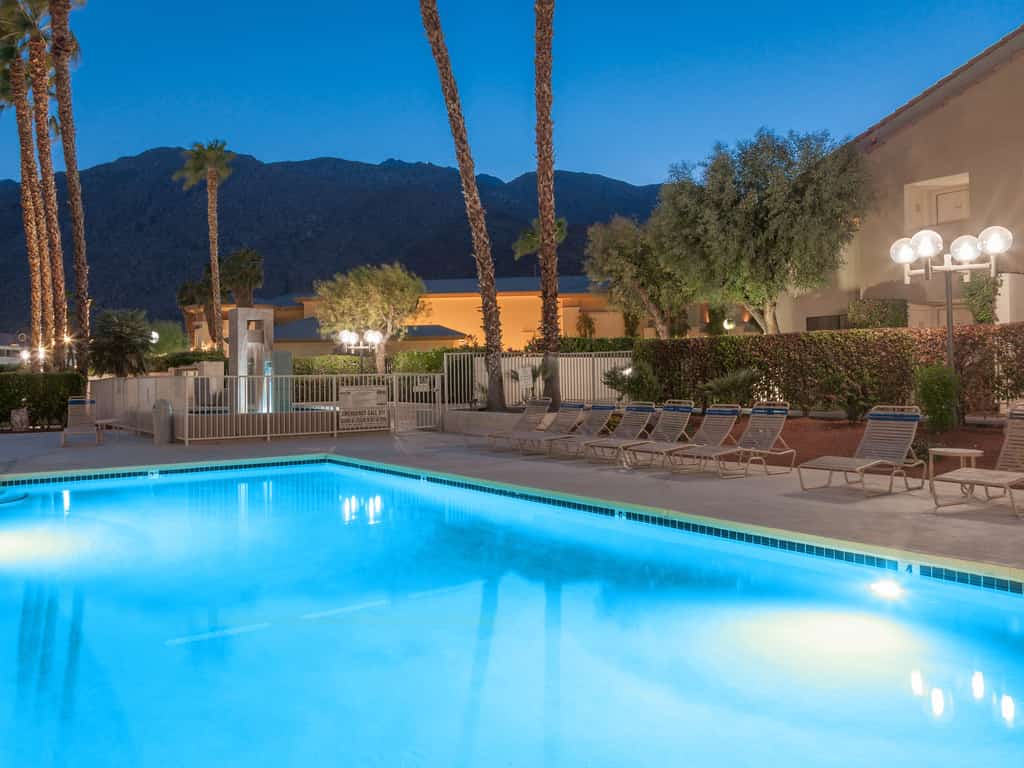 Double Down Hideaway – Downtown PS Condo