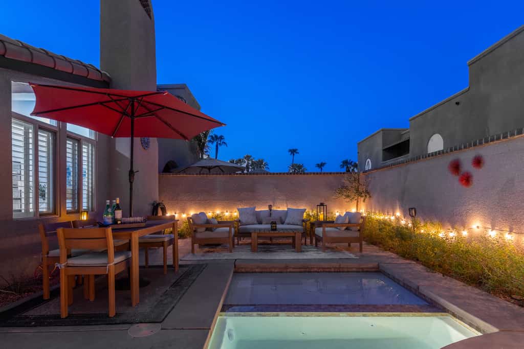 Caballeros - Private Condo w/ Pool, Spa & Mountain Views