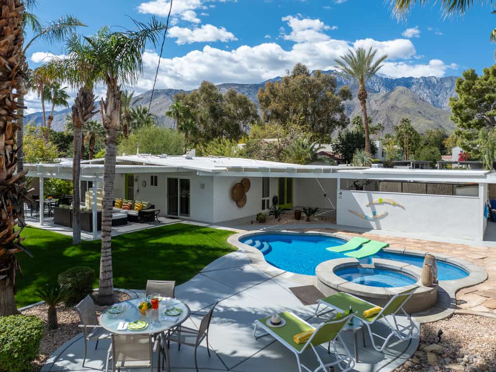 R & R Rendezvous – Meiselman Midcentury Retreat