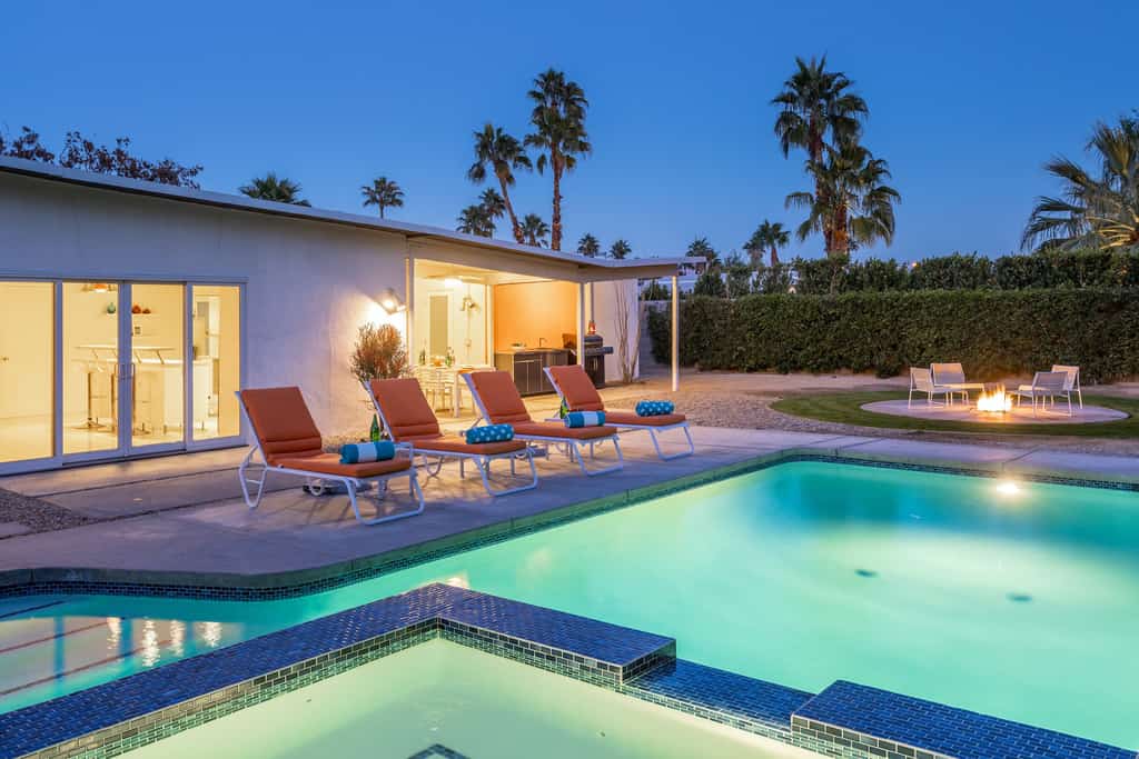Papillon Palm Springs – Classic Alexander Butterfly