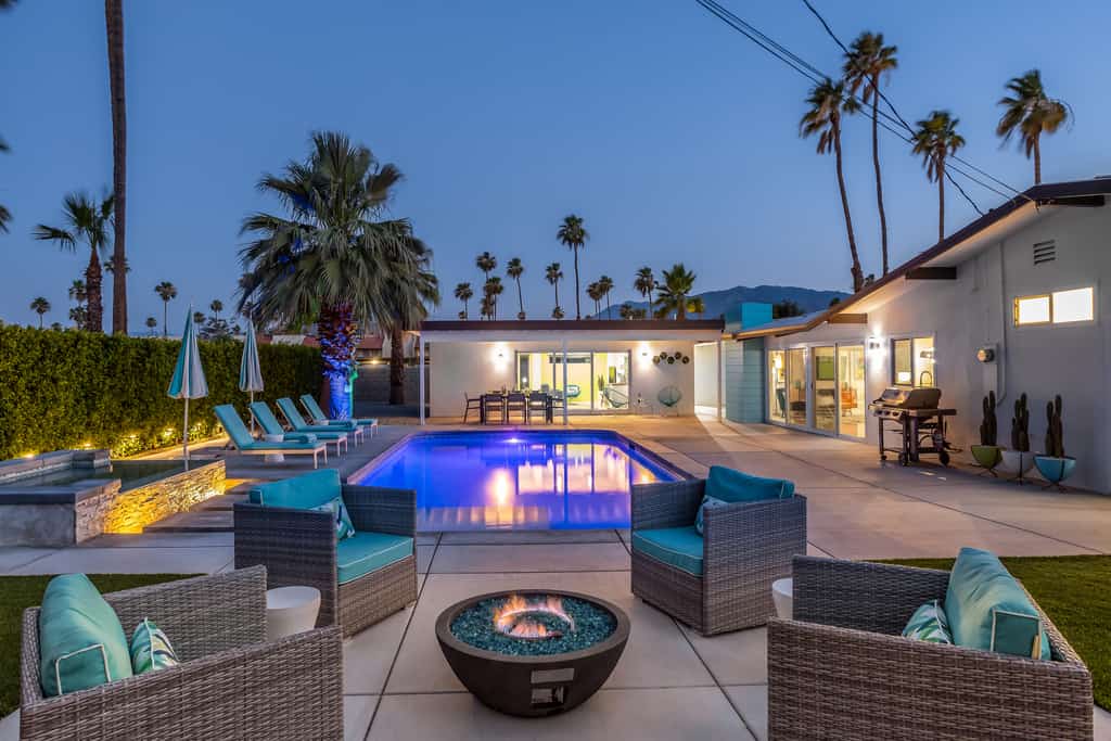 Alexander Sunrise - Luxury Midcentury Retreat