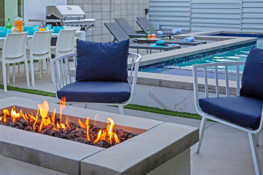 Royal Escape – Private Pool Retreat in Movie Colony