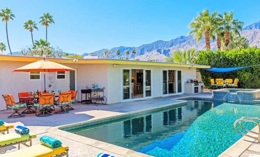 Casa Del Solstice - Midcentury Pool & Spa Retreat