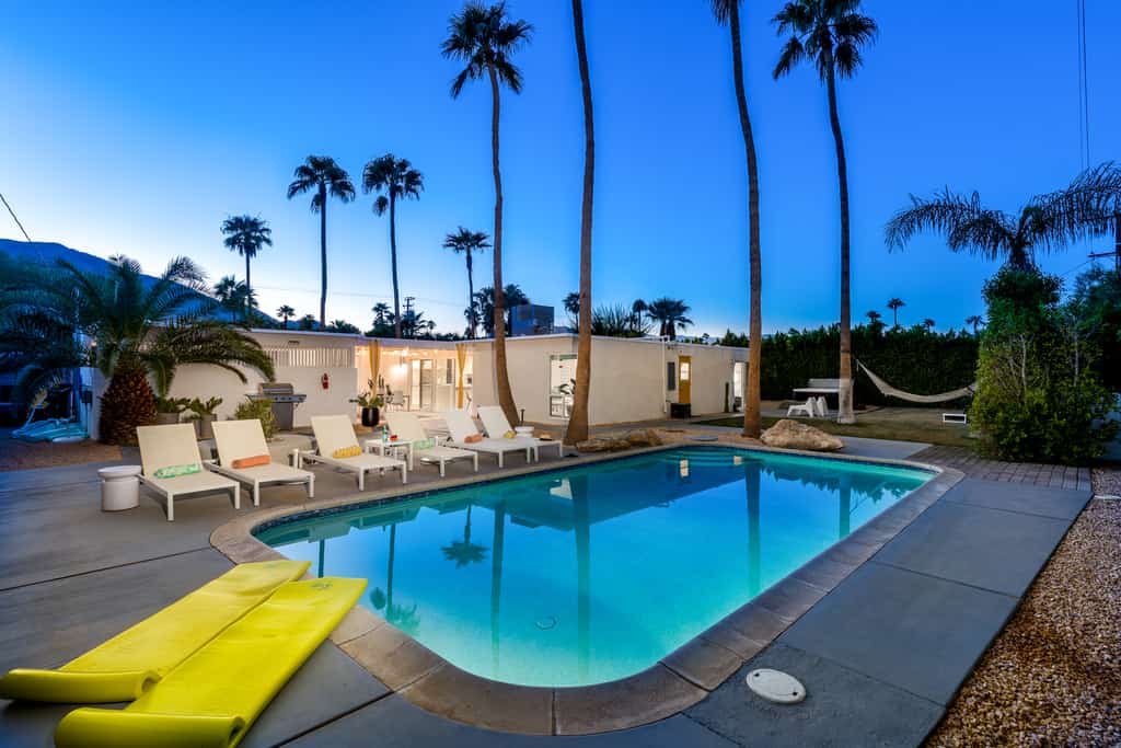 Citron Oasis – Mid-Century Alexander w/ Pool & Spa