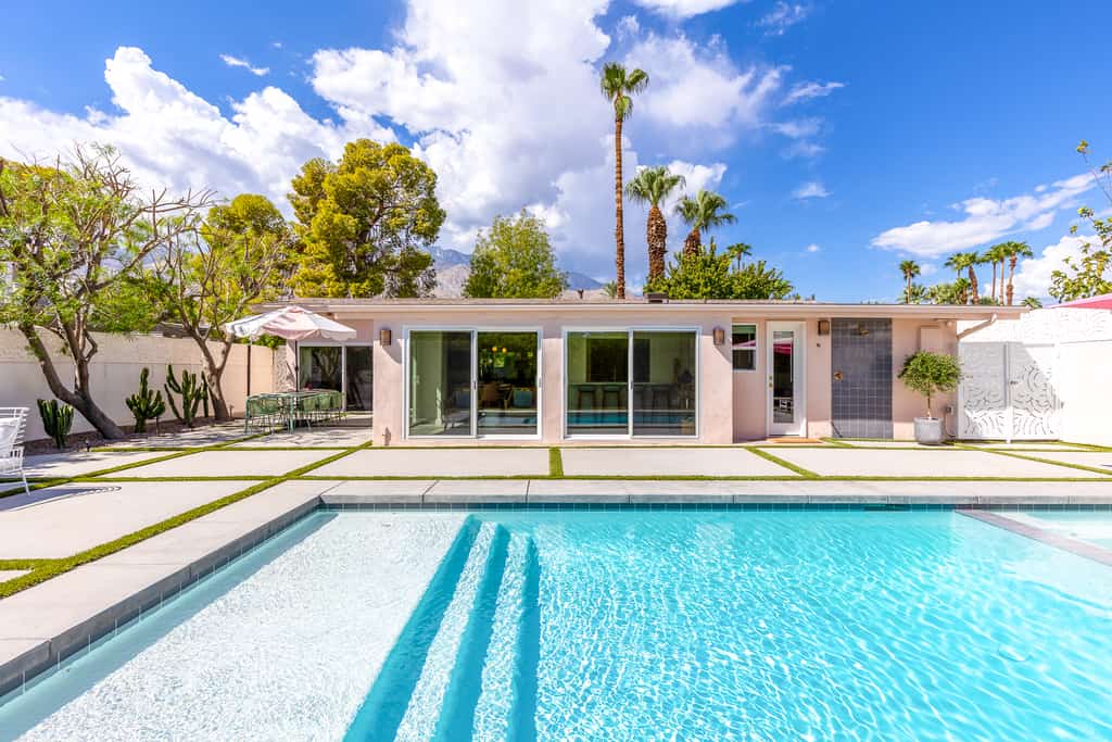 Pavilion Palm Springs – Movie Colony Retreat