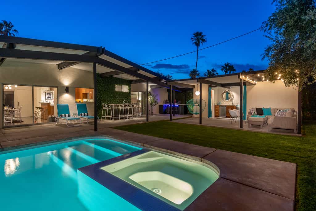 Aqua House - Luxury Midcentury Pool Retreat