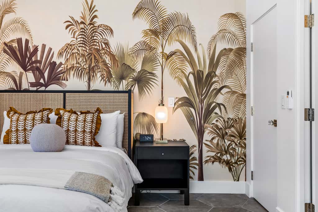 Eleven Palms