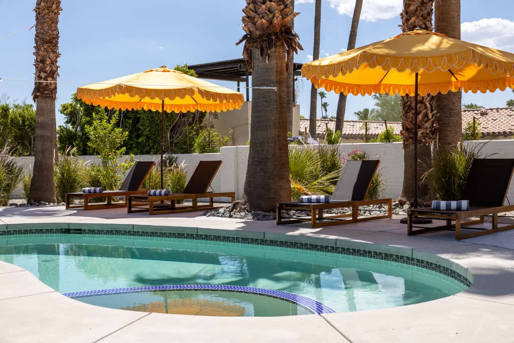 Eleven Palms