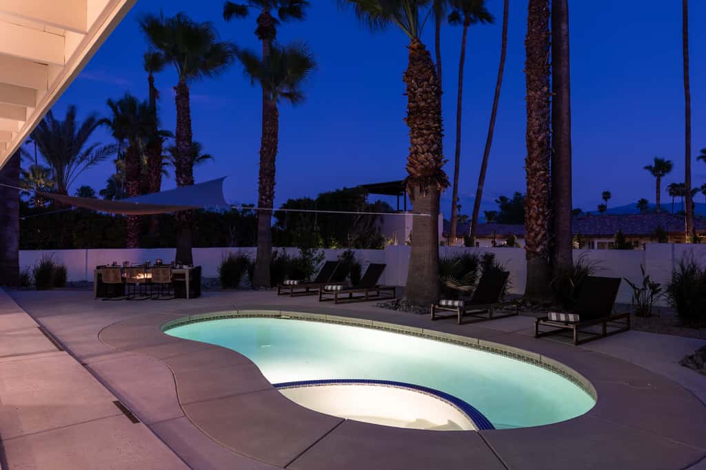Eleven Palms