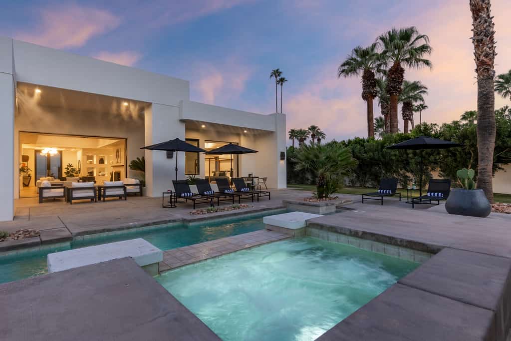 The Elizabeth Modern – Old Las Palmas Icon