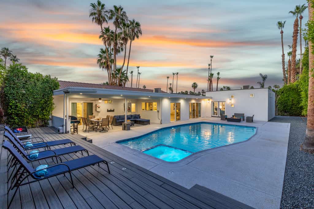Perry's Paradise – Palm Springs Resort Retreat