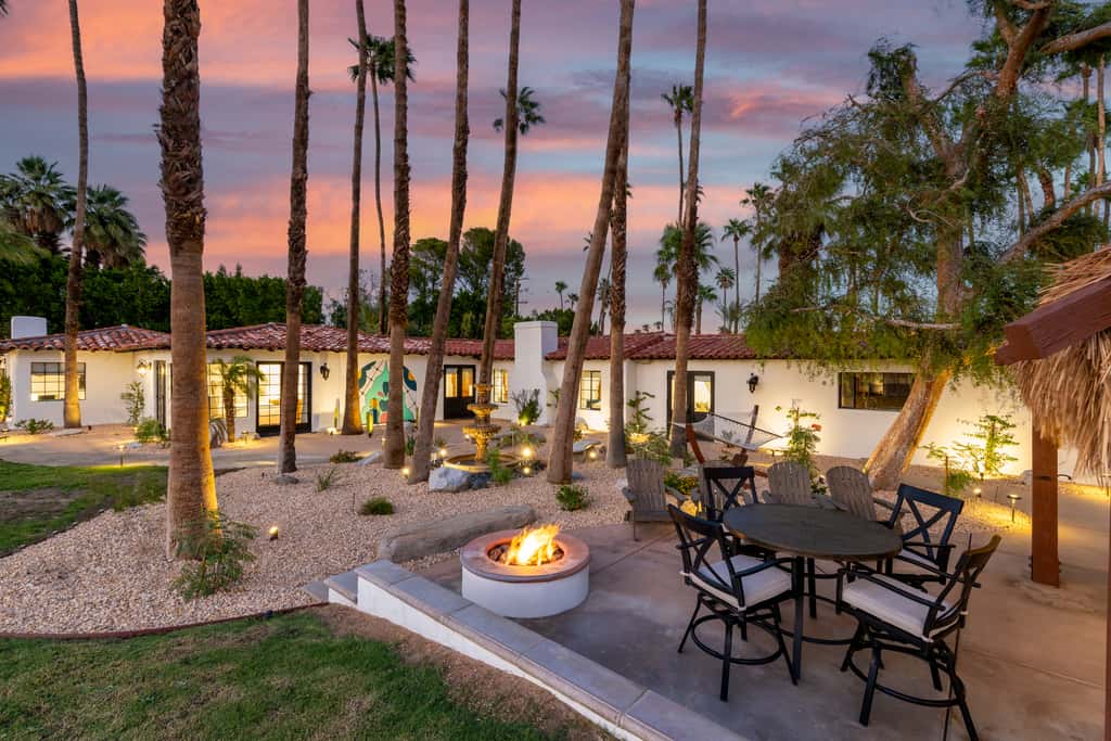 77 Palms
