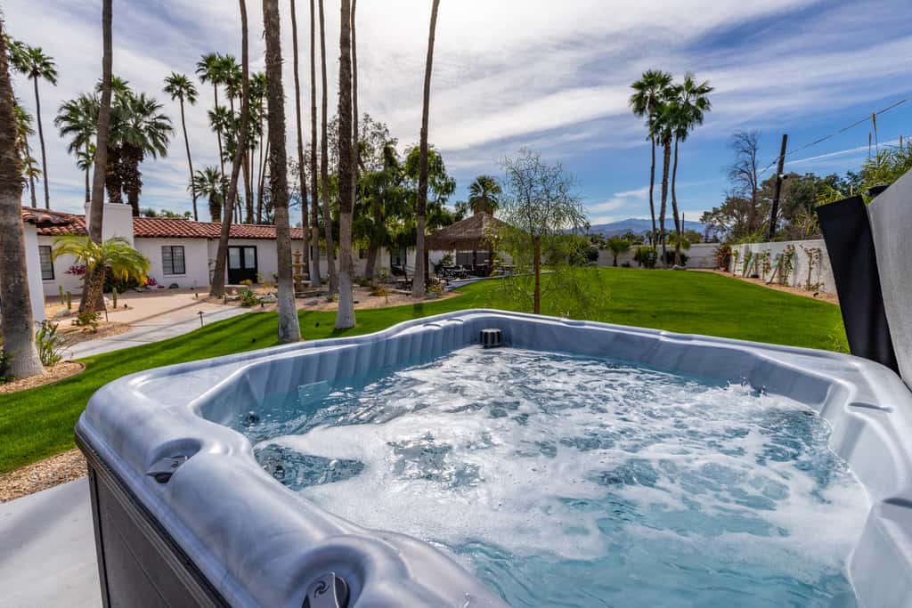 77 Palms