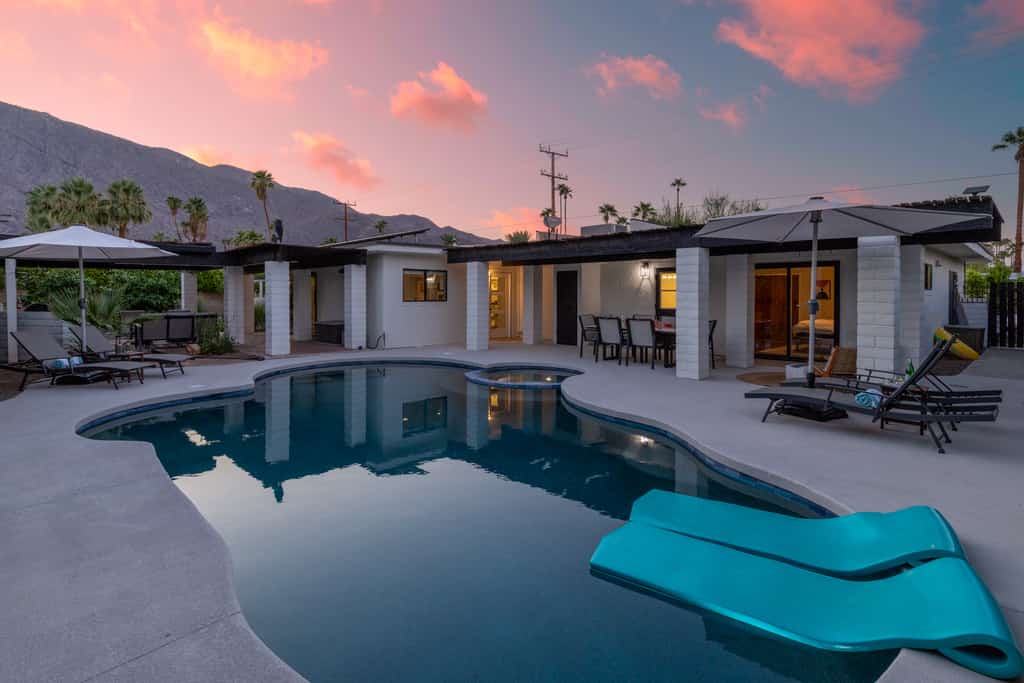 Sunny Dreams - Mid-Century Pool & Spa Retreat