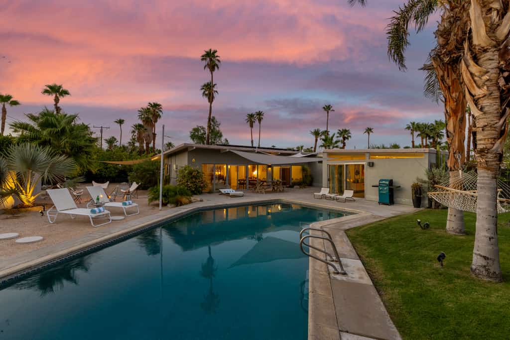 The 1959 - Mid-Century Pool & Spa Retreat