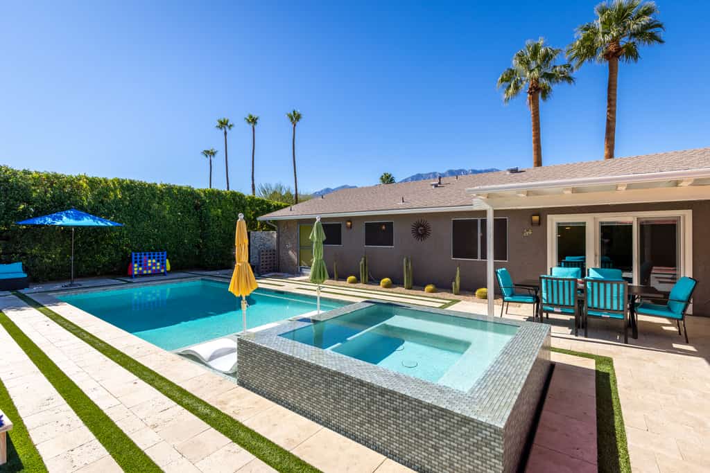 Haus of Tranquility - Desert Pool Retreat
