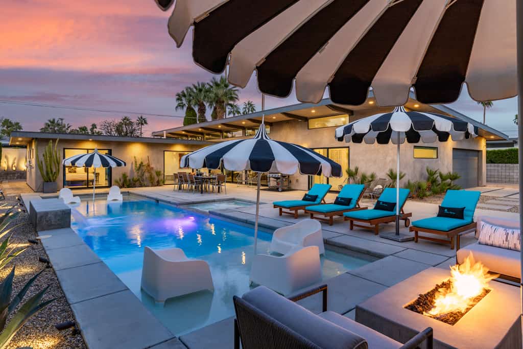 Audrey's on Park - Luxury Sunrise Pool Estate
