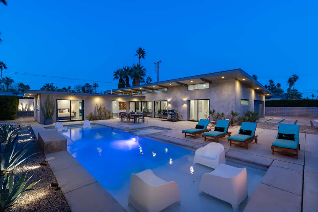 Audrey's on Park - Luxury Sunrise Pool Estate
