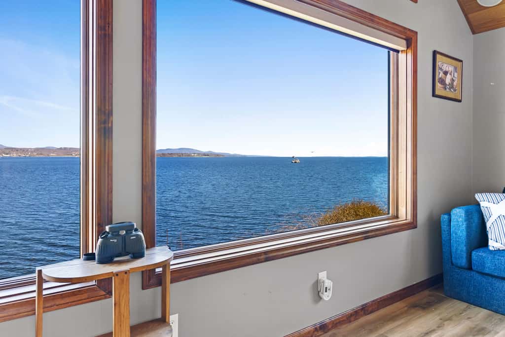 Lookout on Waters Edge