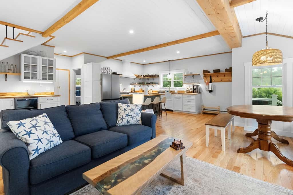Captain's Quarters