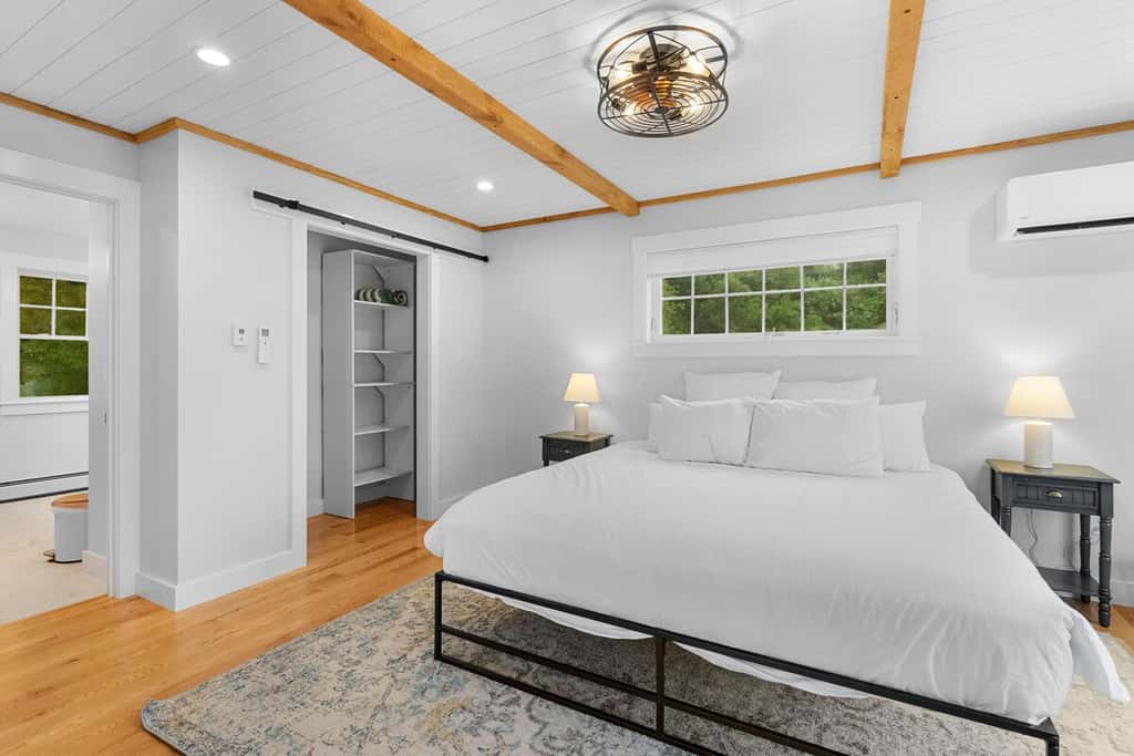 Captain's Quarters