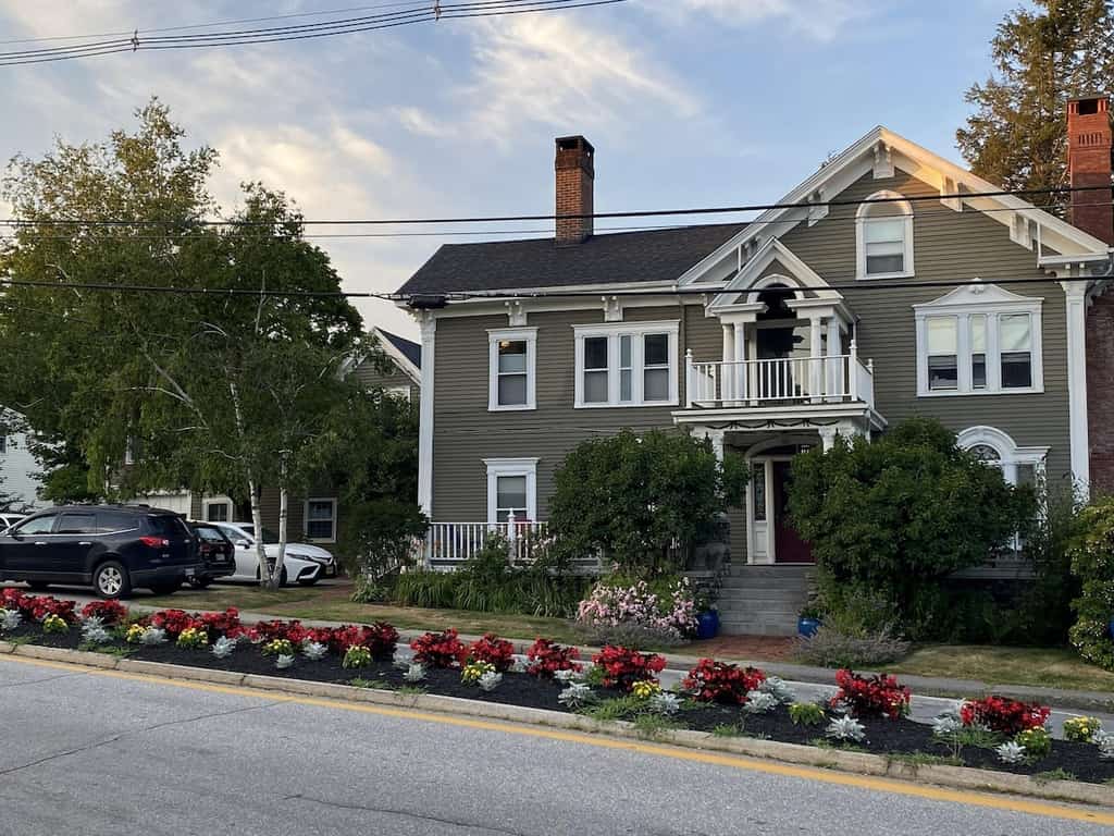 Commanders Cabin, quaint apt steps to downtown