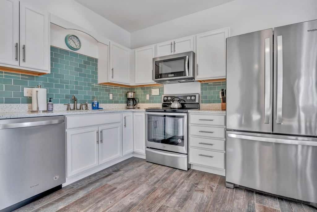 Ocean Breeze East Wind – Modern 2BR/2BA home by Cr