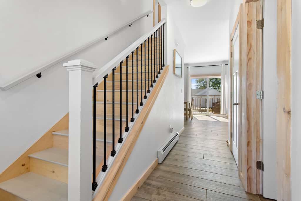 Owls Head 6BR retreat with ocean views, 4 baths, and coastal comforts