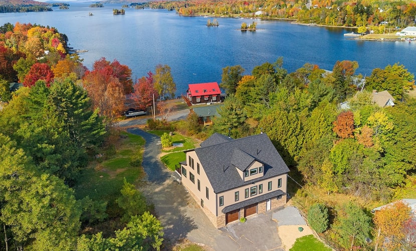 Modern Dreamy Moosehead Home - Lake Views, Walk to