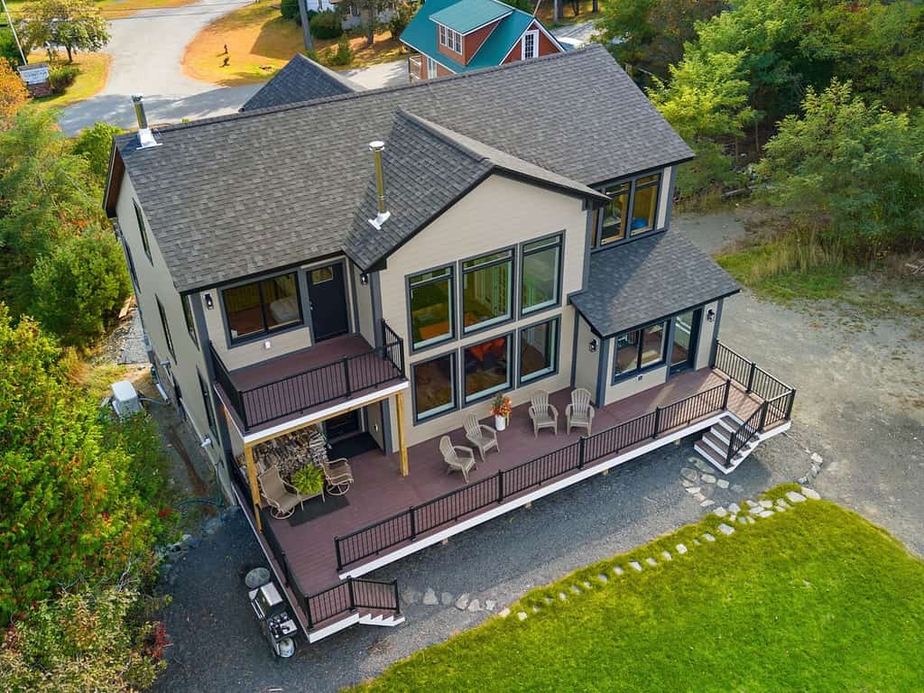 Modern Dreamy Moosehead Home - Lake Views, Walk to
