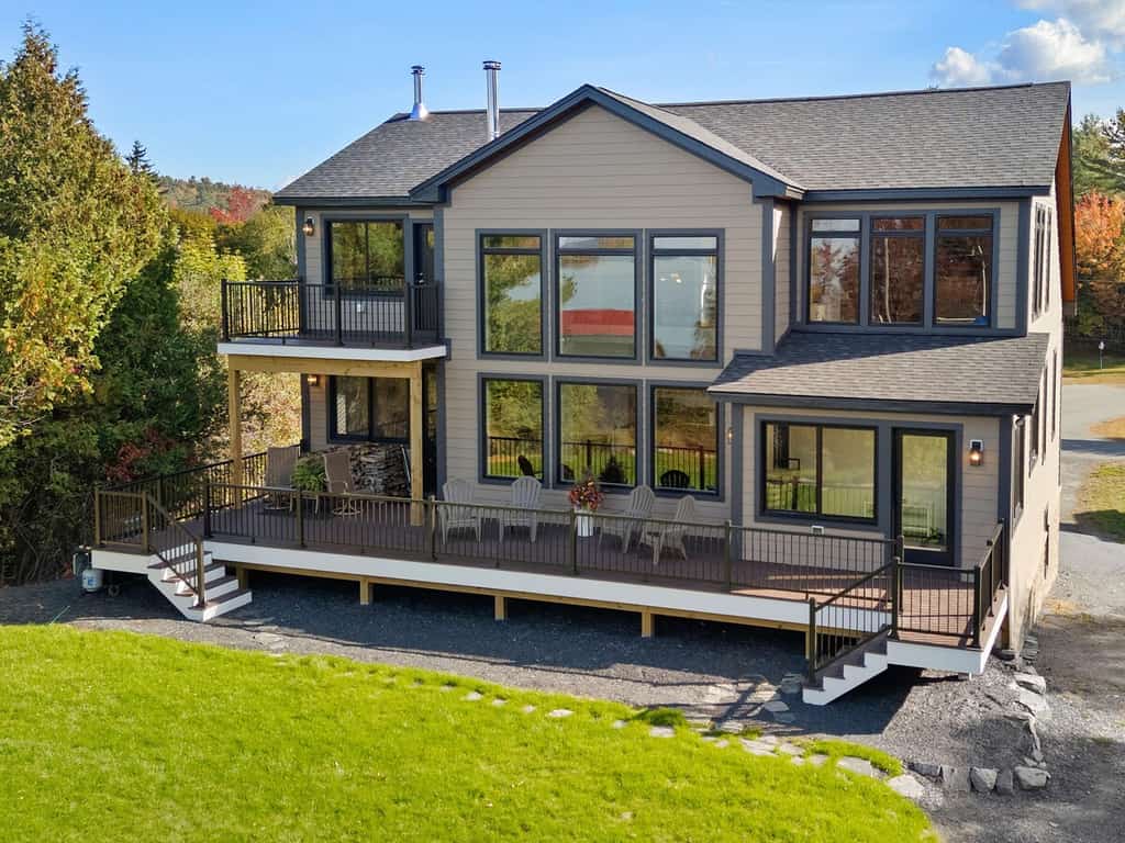 Modern Dreamy Moosehead Home - Lake Views, Walk to