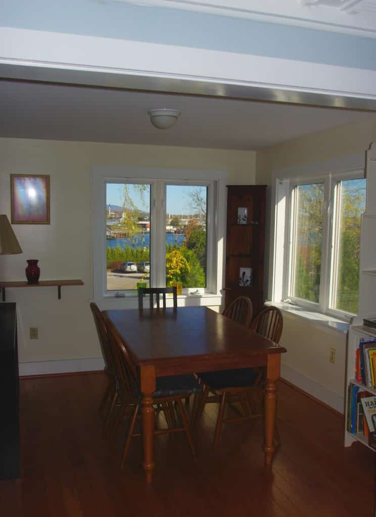 3 bedroom 2.5 bath apartment with views of Rocklan