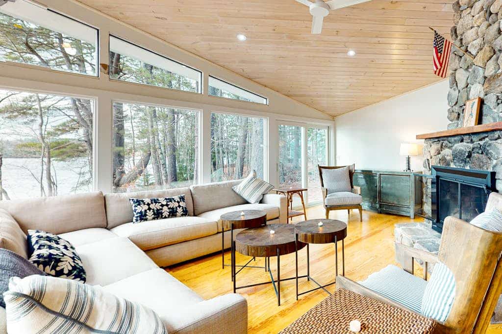 Lakefront house on Damariscotta Lake, perfect getaway