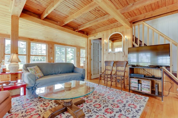 Charming Bayview Cottage with Deck, Firepit, Garden - 200
