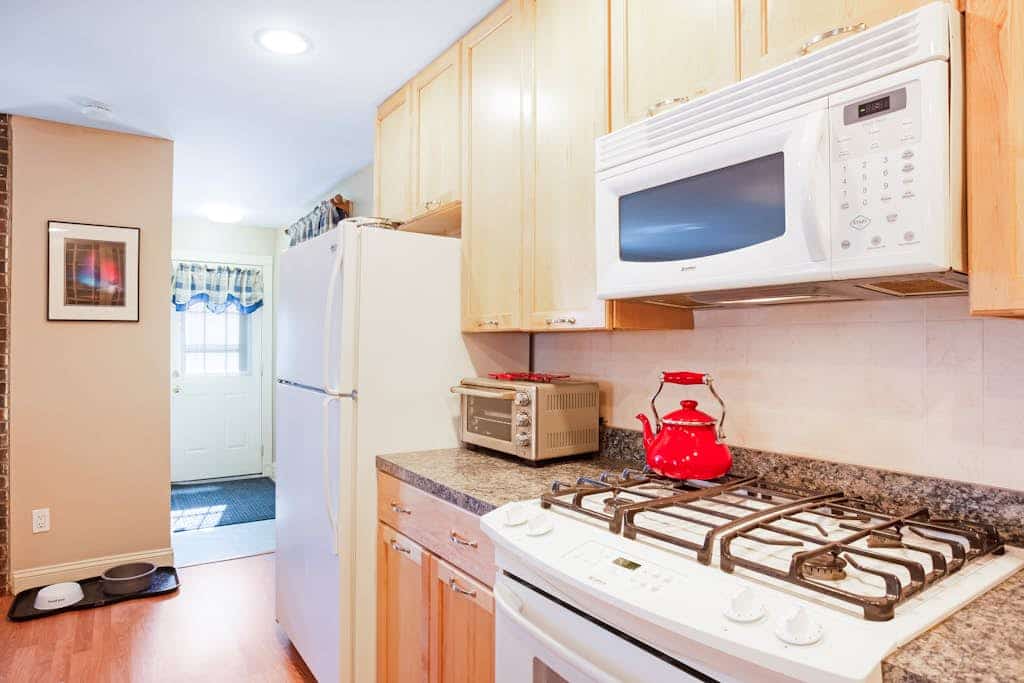 Dog-friendly home in great locale close to the ocean with yard, streaming, W/D