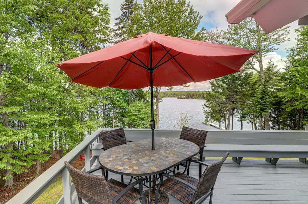 Lakeside Chalet