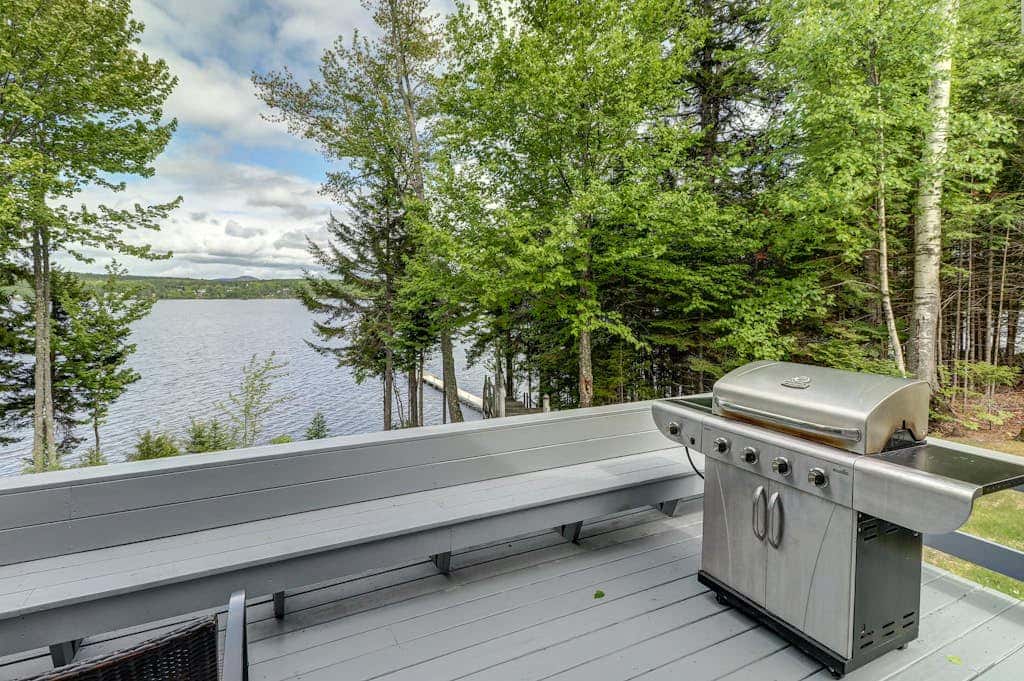 Lakeside Chalet
