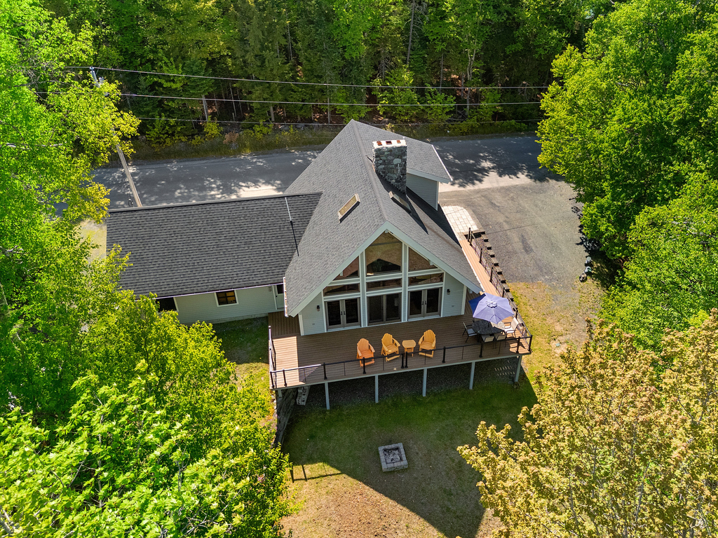 Lakeside Chalet