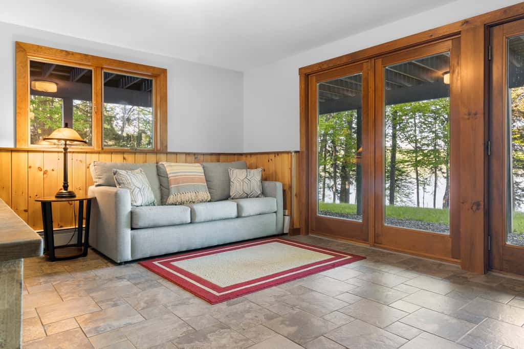 Lakeside Chalet